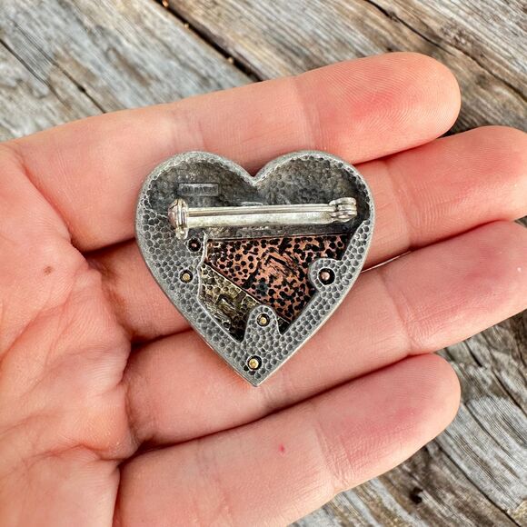 Vintage Jewelry Heart Live Laugh Love Brooch Pin Multi Tone - Picture 2 of 2